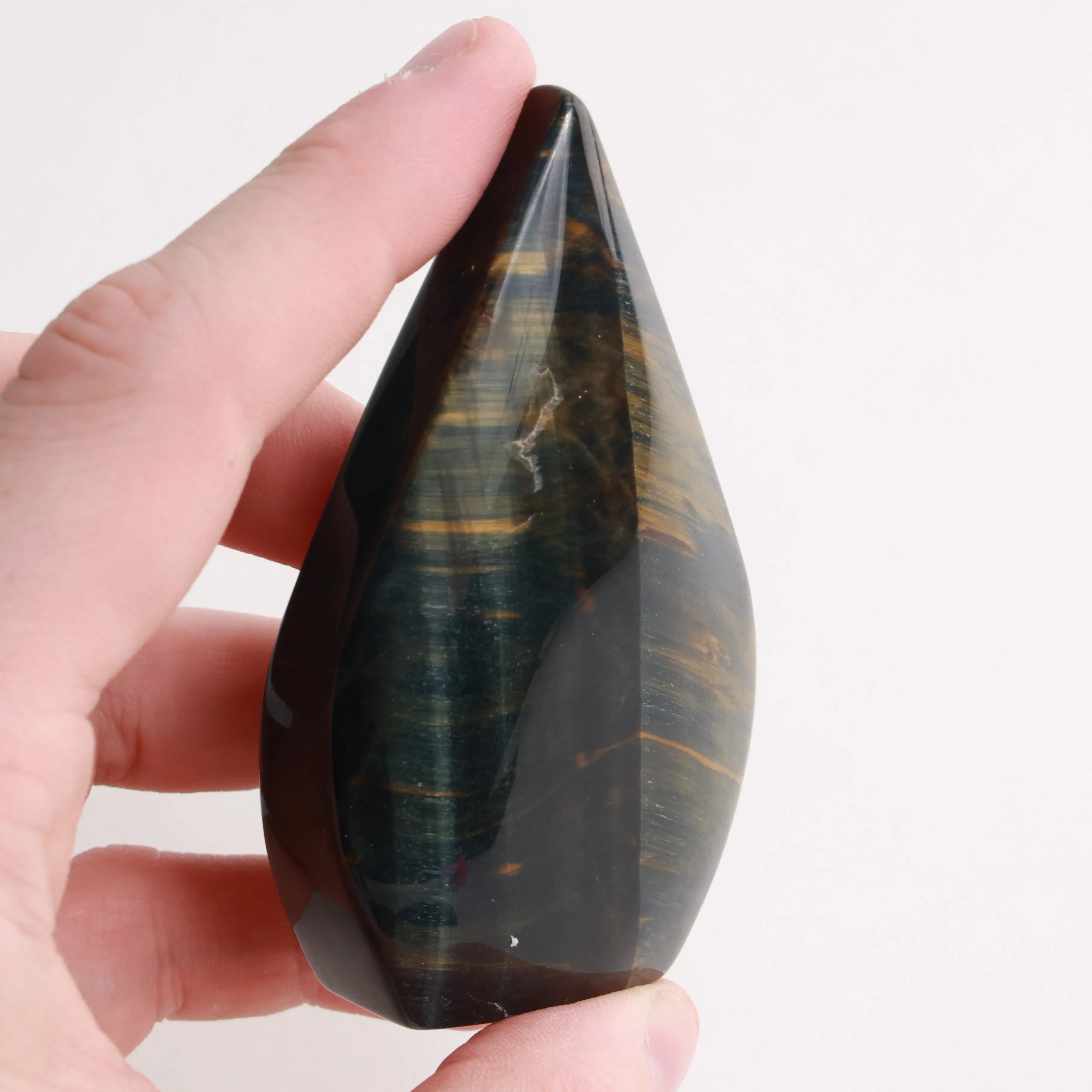 Tigers Eye | Meaning, Origin & Natural Stone Forms