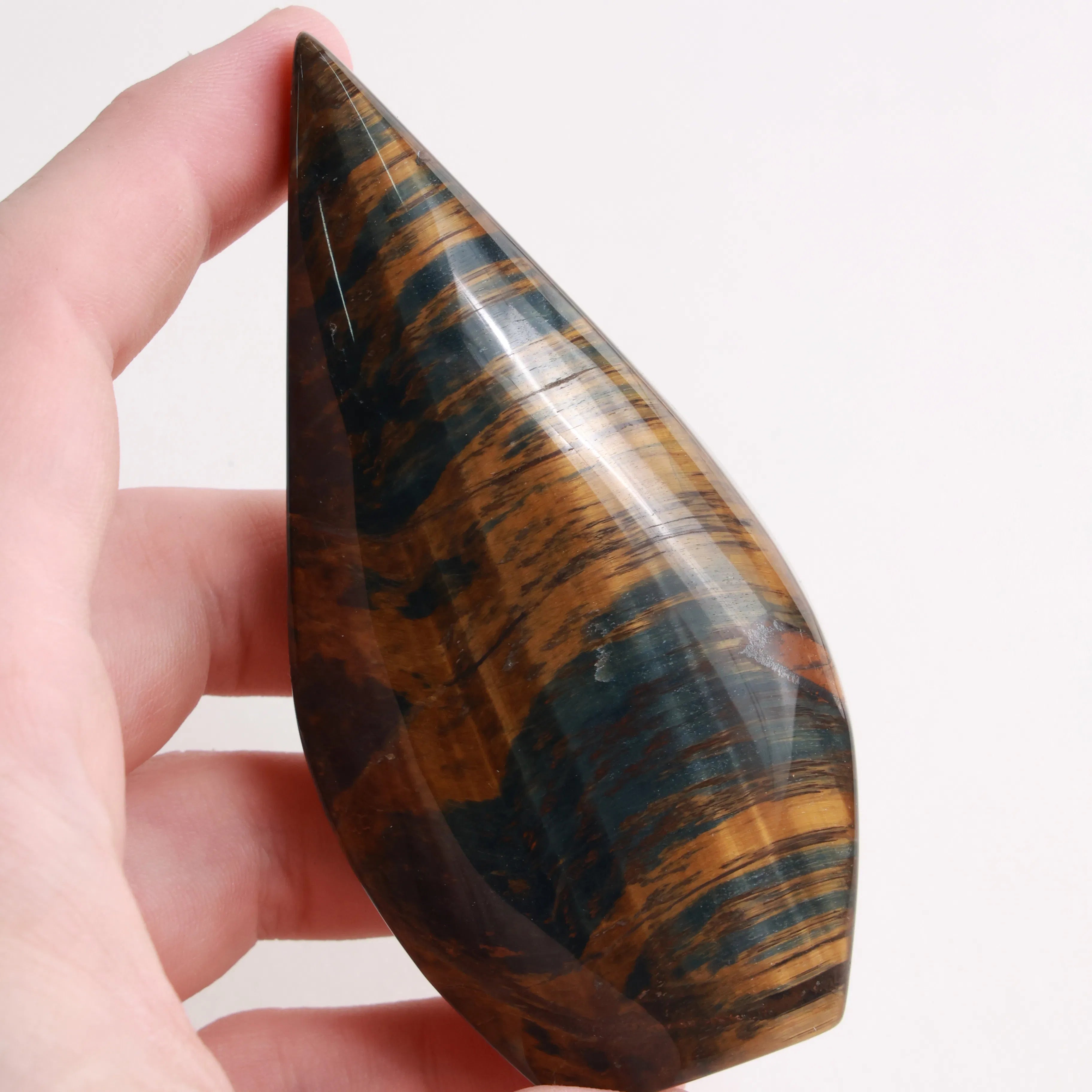 Tigers Eye | Meaning, Origin & Natural Stone Forms