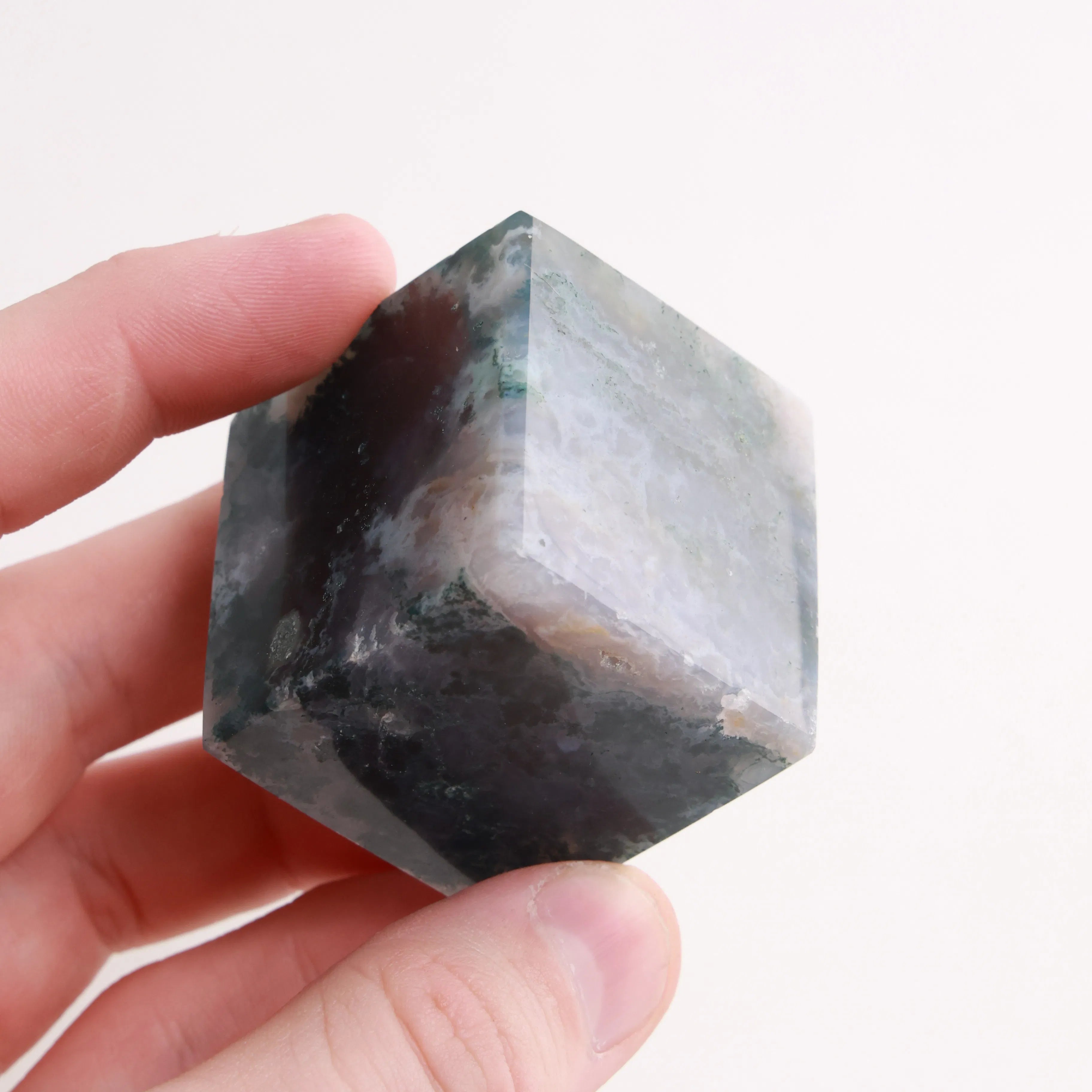 Moss Agate | Meaning, Uses & Natural Stone Forms
