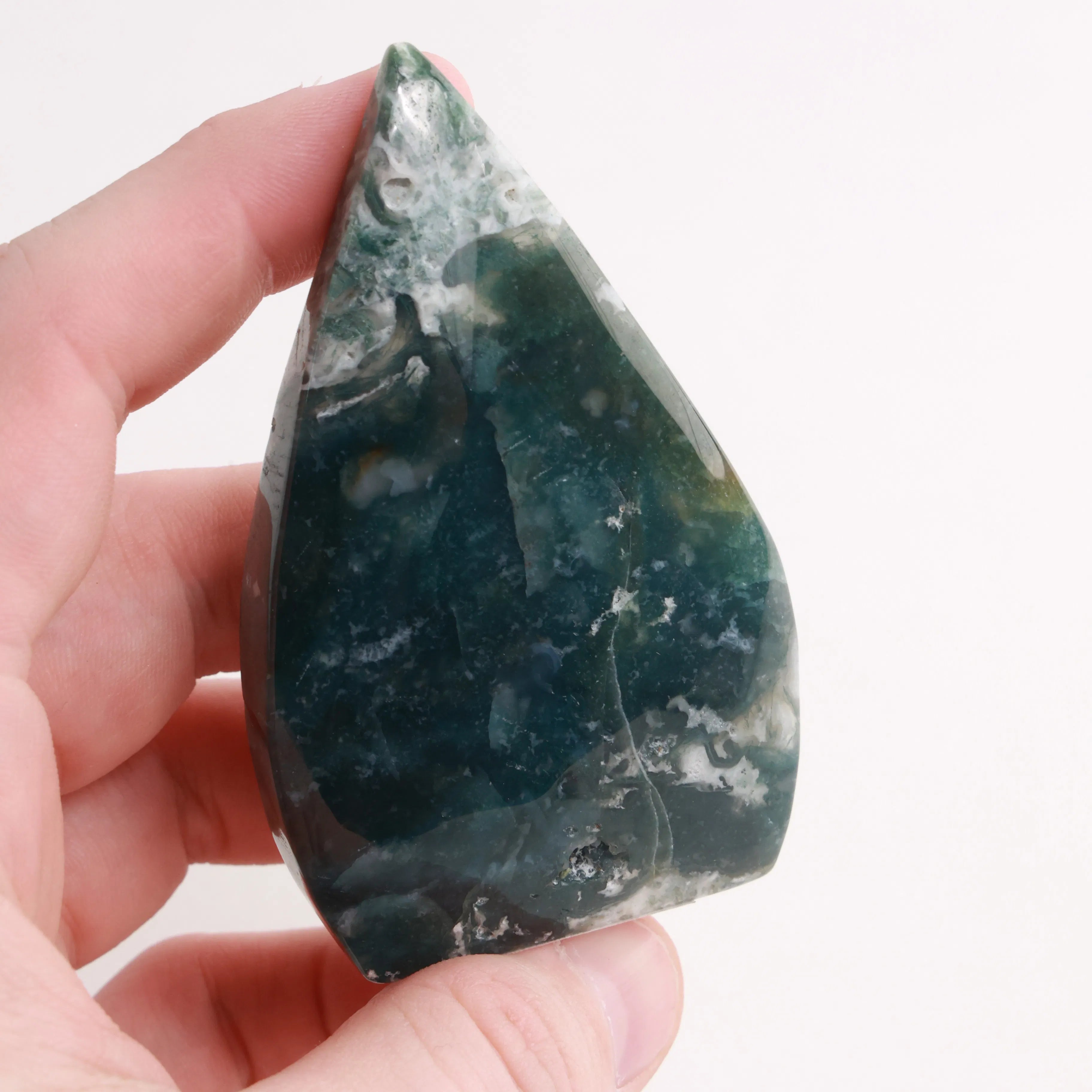Moss Agate | Meaning, Uses & Natural Stone Forms