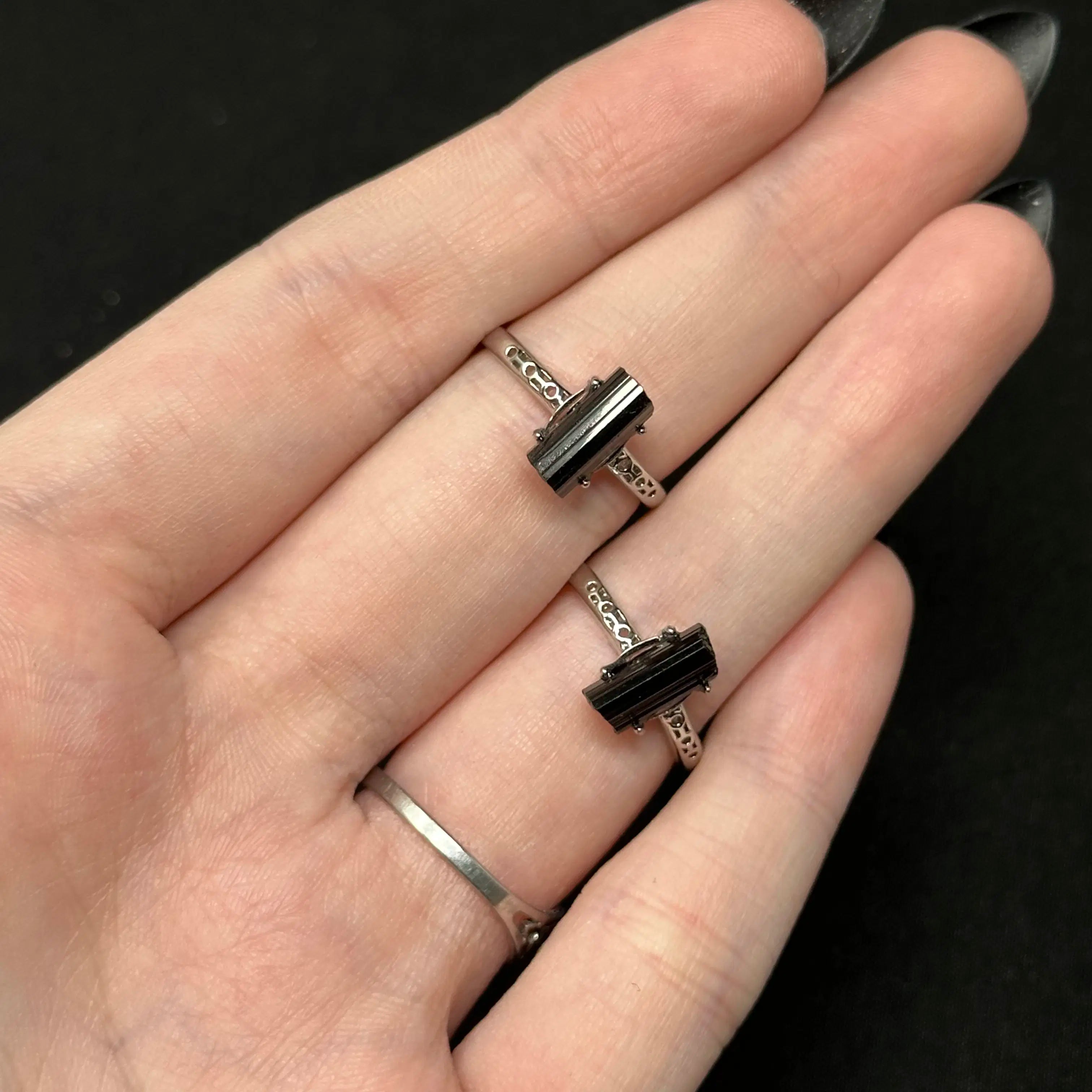 Adjustable Crystal Rings (Silver-Plated Copper)