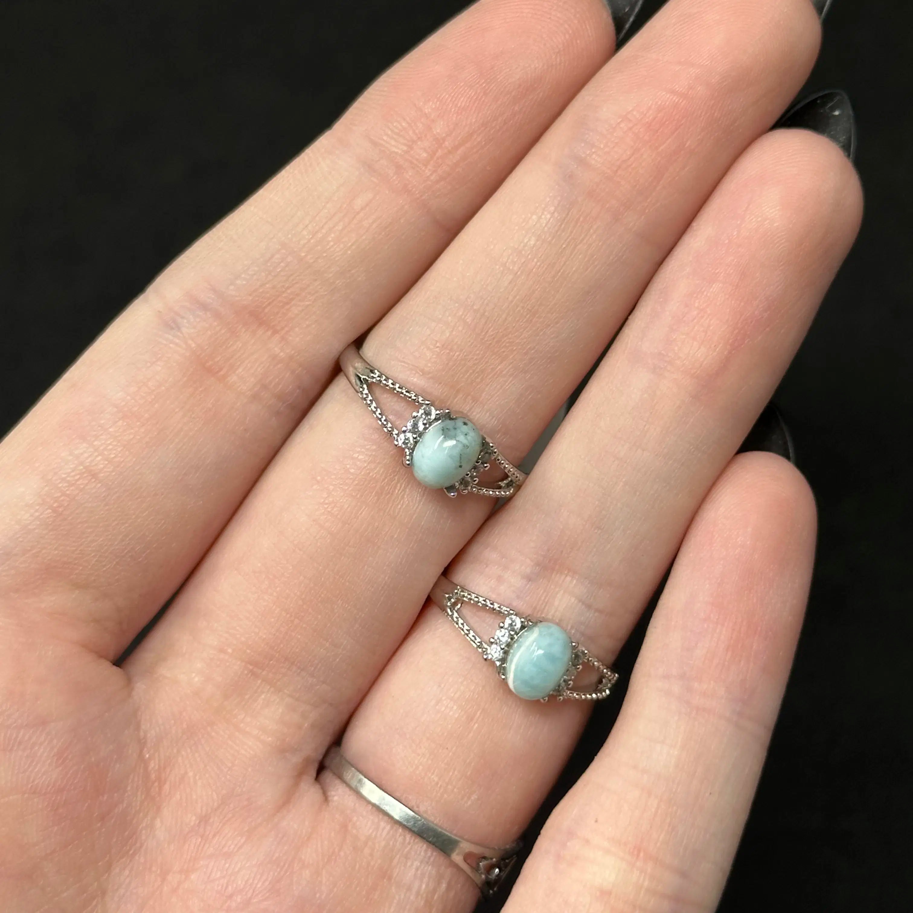 Adjustable Crystal Rings (Silver-Plated Copper)