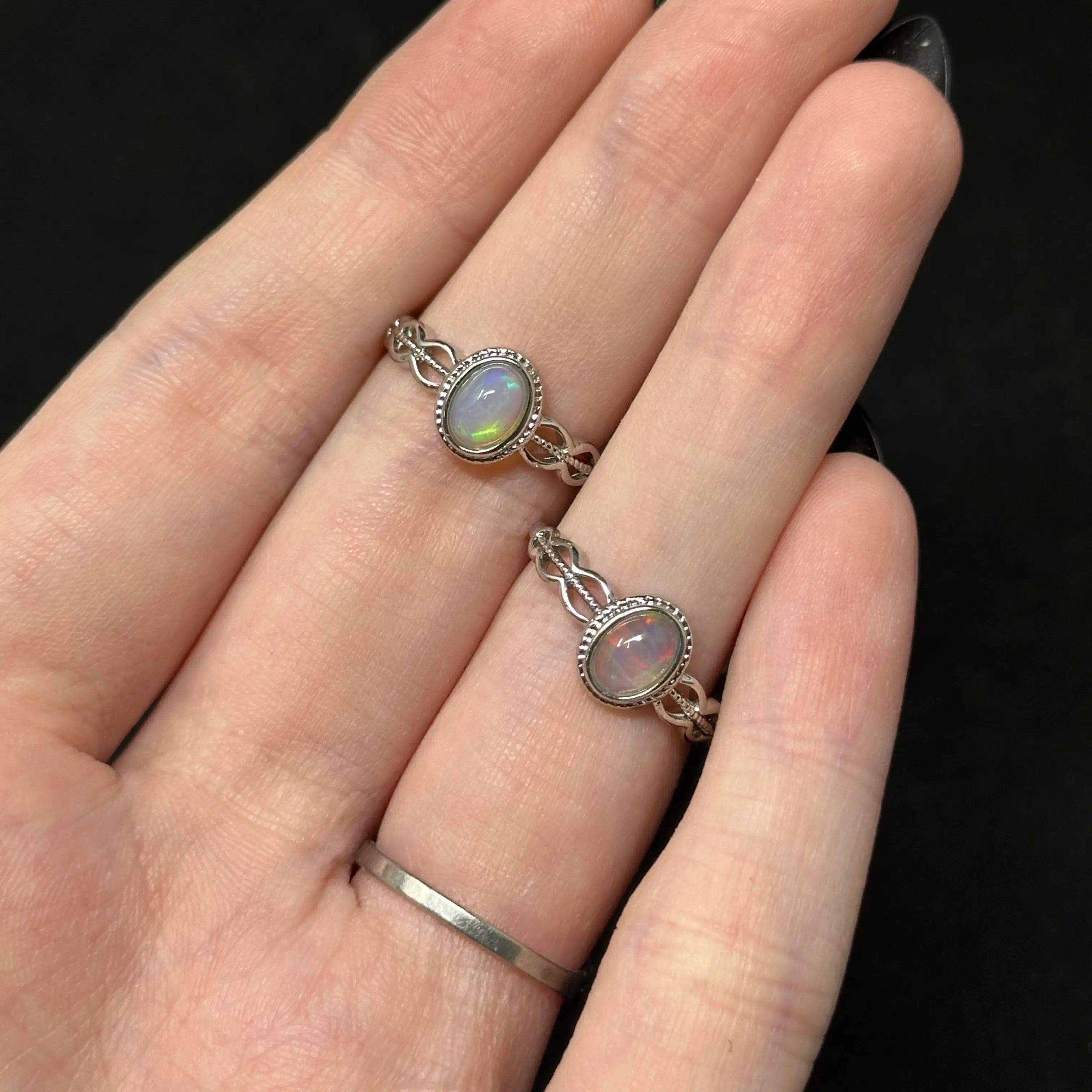 Adjustable Crystal Rings (Silver-Plated Copper)