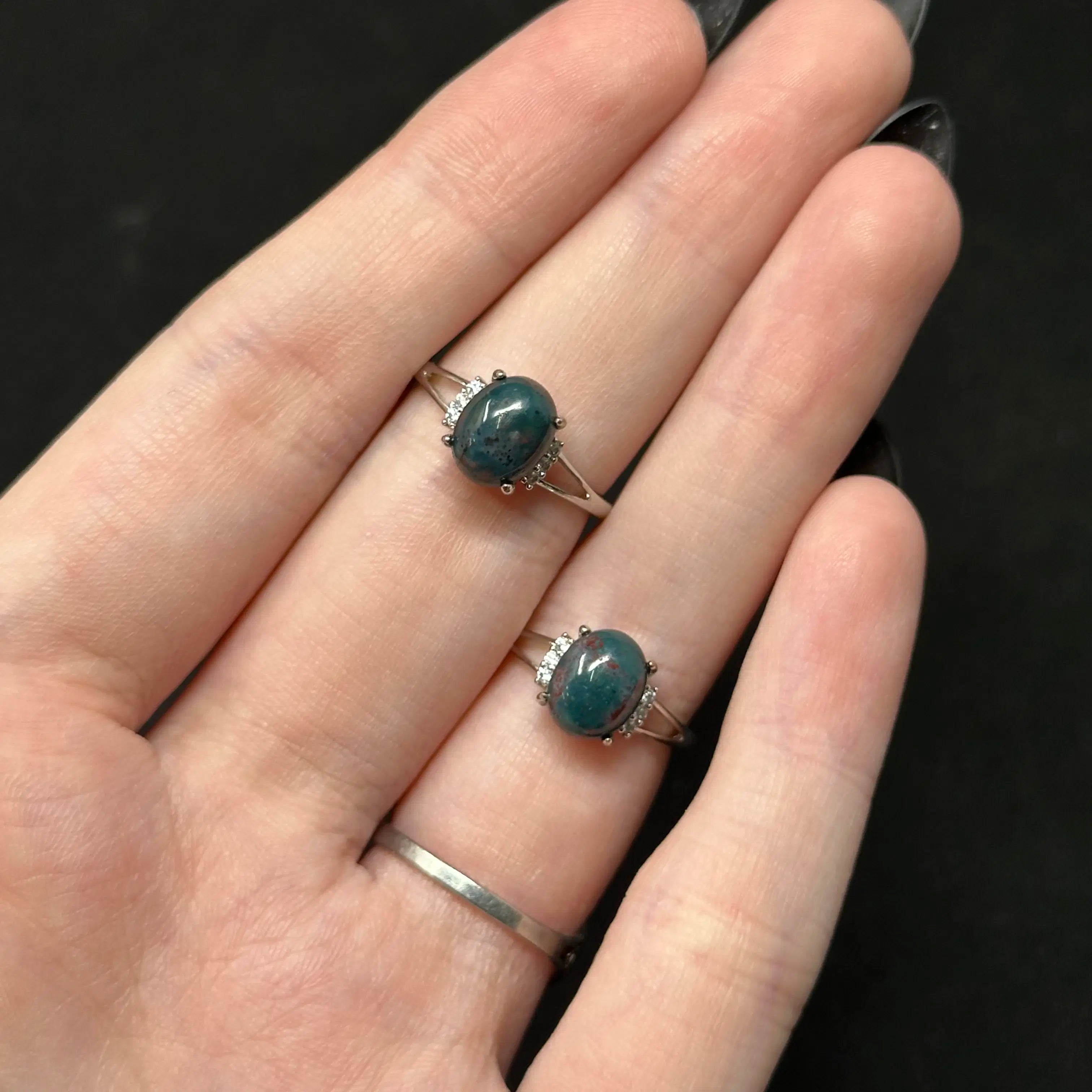 Adjustable Crystal Rings (Silver-Plated Copper)